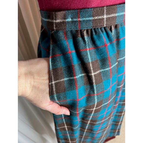 Pendleton wool plaid knee length skirt green brown red - Picture 5 of 10